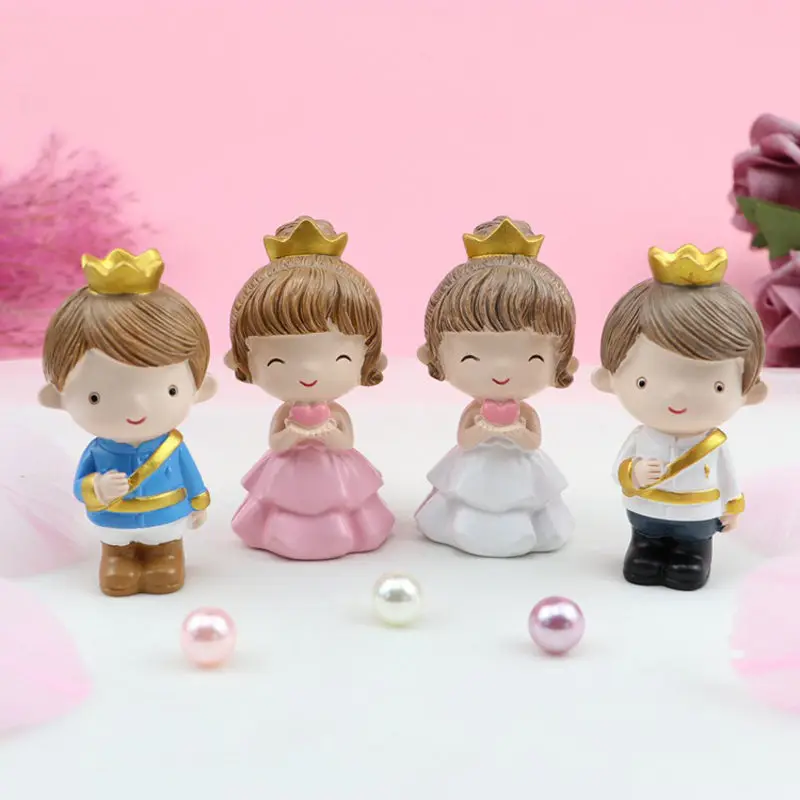 1Pair Cartoon Couple Decoration Wedding Gift Creative Cute Princess Prince Baking Cake Ornament DIY Ornament Garden Decor U3
1Pair Cartoon Couple Decoration Wedding Gift Creative Cute Princess Prince Baking Cake Ornament DIY Ornament Garden Decor U3