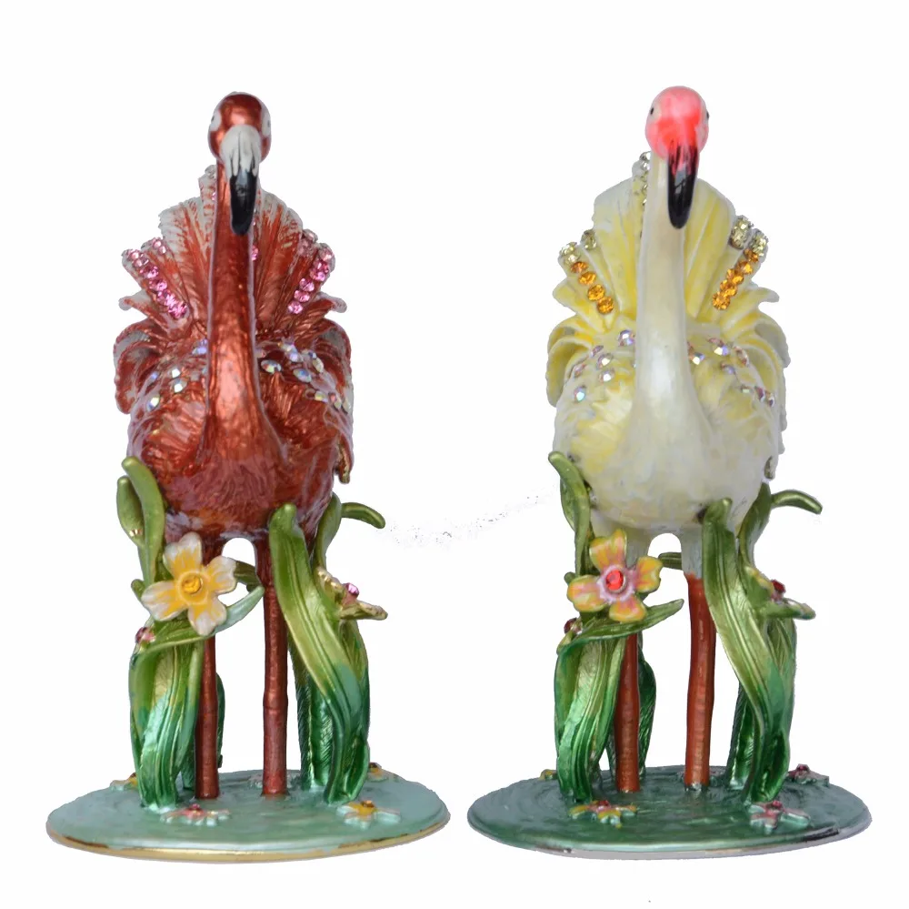 Jeweled Pewter Flamingo Trinket Jewelry Box Bird Figurines Statues Creative Gifts Vintage Tabletop
Jeweled Pewter Flamingo Trinket Jewelry Box Bird Figurines Statues Creative Gifts Vintage Tabletop