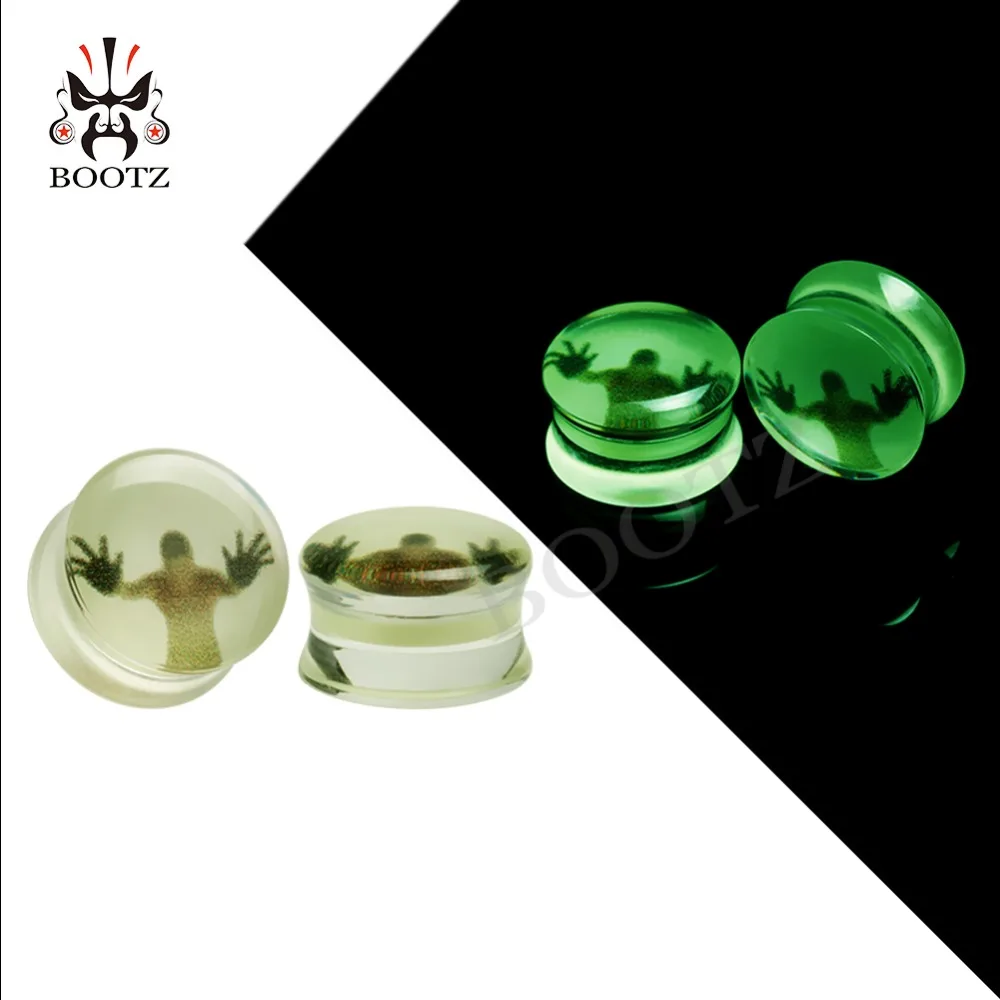 grow in the dark acrylic saddle ear plugs and tunnels piercing gauges sell by pair 10mm to 25mm
grow in the dark acrylic saddle ear plugs and tunnels piercing gauges sell by pair 10mm to 25mm