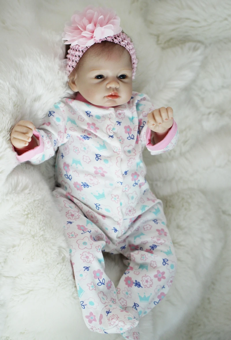 Realistic Newborn About 22" 52~55cm Handmade Lifelike Newborn Baby Doll Reborn Soft Silicone Vinyl Hair Rooted Gift for Girl
Realistic Newborn About 22" 52~55cm Handmade Lifelike Newborn Baby Doll Reborn Soft Silicone Vinyl Hair Rooted Gift for Girl