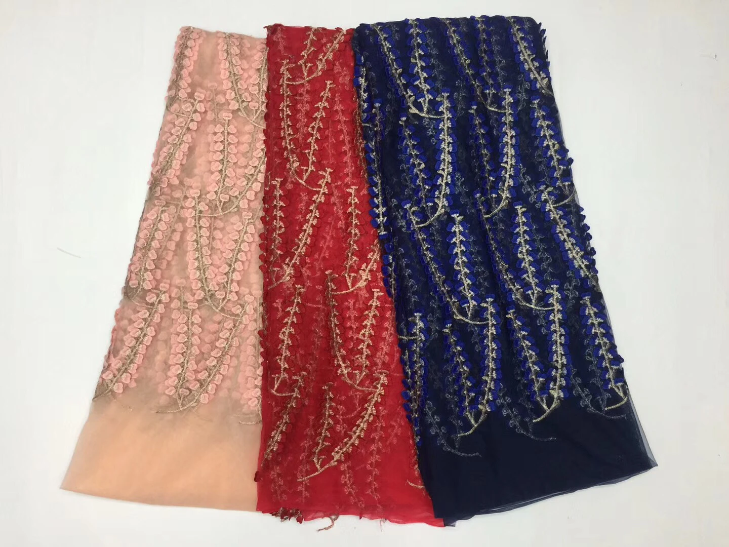 Latest Blue gold African Laces Fabrics Embroidered High Quality French Lace Fabric Cheap Nigerian Net tulle Lace Fabric K-D2405
Latest Blue gold African Laces Fabrics Embroidered High Quality French Lace Fabric Cheap Nigerian Net tulle Lace Fabric K-D2405