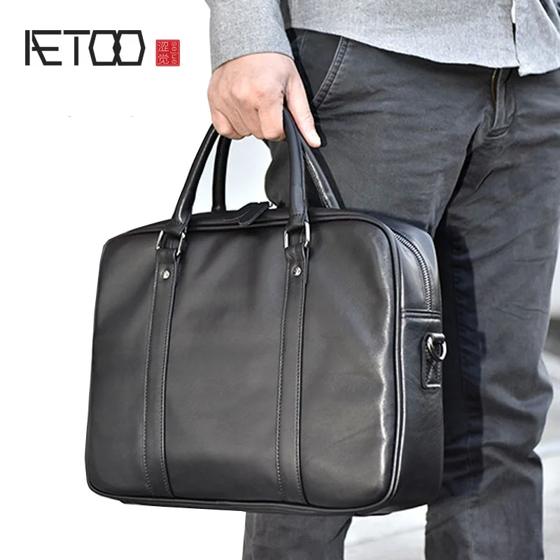 AETOO Handbag men's leather casual business briefcase first layer cowhide shoulder slung large capacity computer bag cross secti
AETOO Handbag men's leather casual business briefcase first layer cowhide shoulder slung large capacity computer bag cross secti