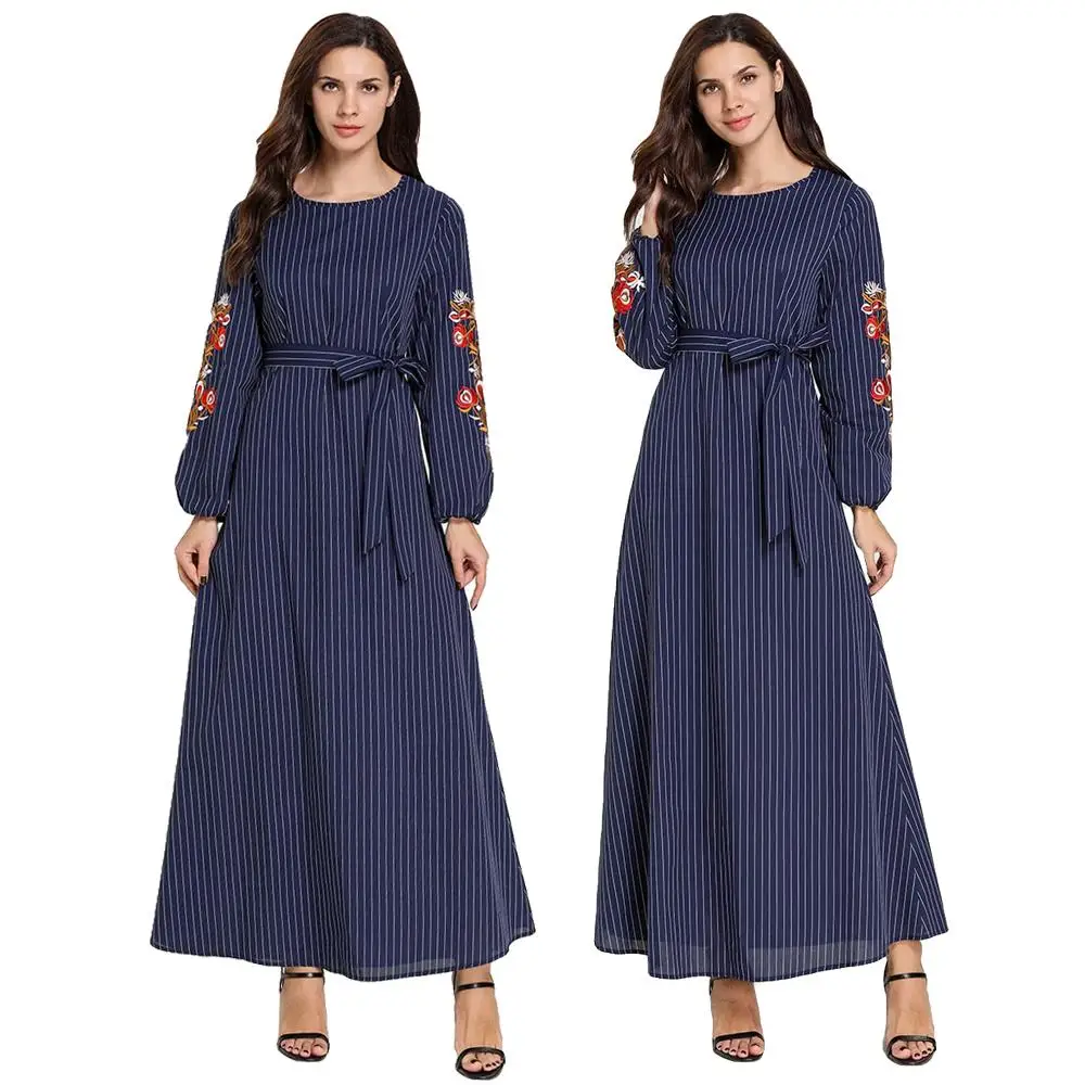 Striped Embroidery Long Muslim Dress Women Islamic Kaftan Abaya Muslim Maxi Jilbab Robe Dubai Turkey O-neck Elegant With Belt
Striped Embroidery Long Muslim Dress Women Islamic Kaftan Abaya Muslim Maxi Jilbab Robe Dubai Turkey O-neck Elegant With Belt