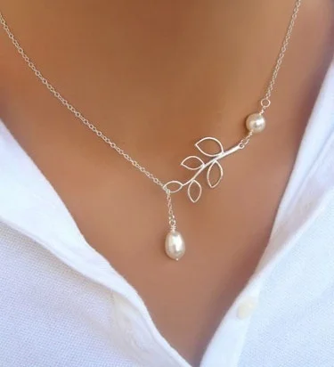 2021 Forme De Cha Ne En серебро колье с пусковой установкой Feuille Pendentif Perle Pour Les Femmes (Цвет: