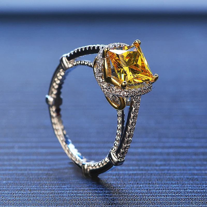 Solid 18K White Gold 1ctw Moissanite Princess Square Ring And Yellow Moissanite Fine Gold Jewelry For Women
Solid 18K White Gold 1ctw Moissanite Princess Square Ring And Yellow Moissanite Fine Gold Jewelry For Women