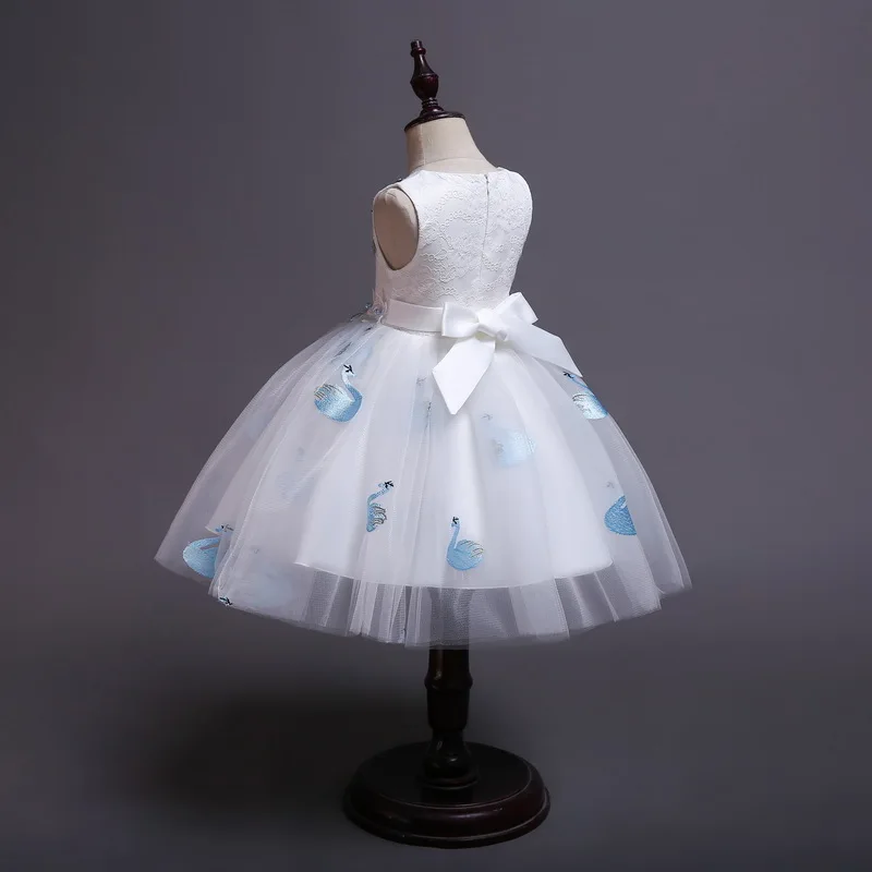 2019 Girls Unicorn Costume Kids Flamingo Clothes Princess Flowers Unicorn Hair Band For Children Christmas Wedding Party Dress
2019 Girls Unicorn Costume Kids Flamingo Clothes Princess Flowers Unicorn Hair Band For Children Christmas Wedding Party Dress