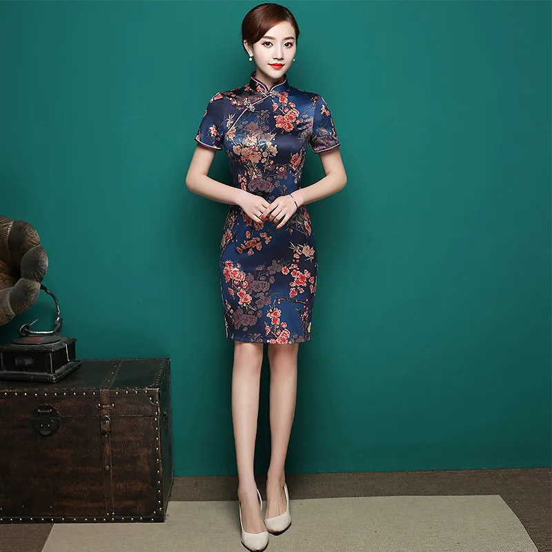 Slim Mini Qipao Summer Chinese Traditional Cheongsam Short Sleeve Rayon Qipao Dresses Elegant Floral Oriental Evening Dress
Slim Mini Qipao Summer Chinese Traditional Cheongsam Short Sleeve Rayon Qipao Dresses Elegant Floral Oriental Evening Dress