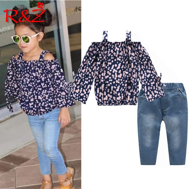 R&Z children's suit 2019 summer new ins Europe and America girls suit floral sling strapless shirt jeans two-piece
R&Z children's suit 2019 summer new ins Europe and America girls suit floral sling strapless shirt jeans two-piece