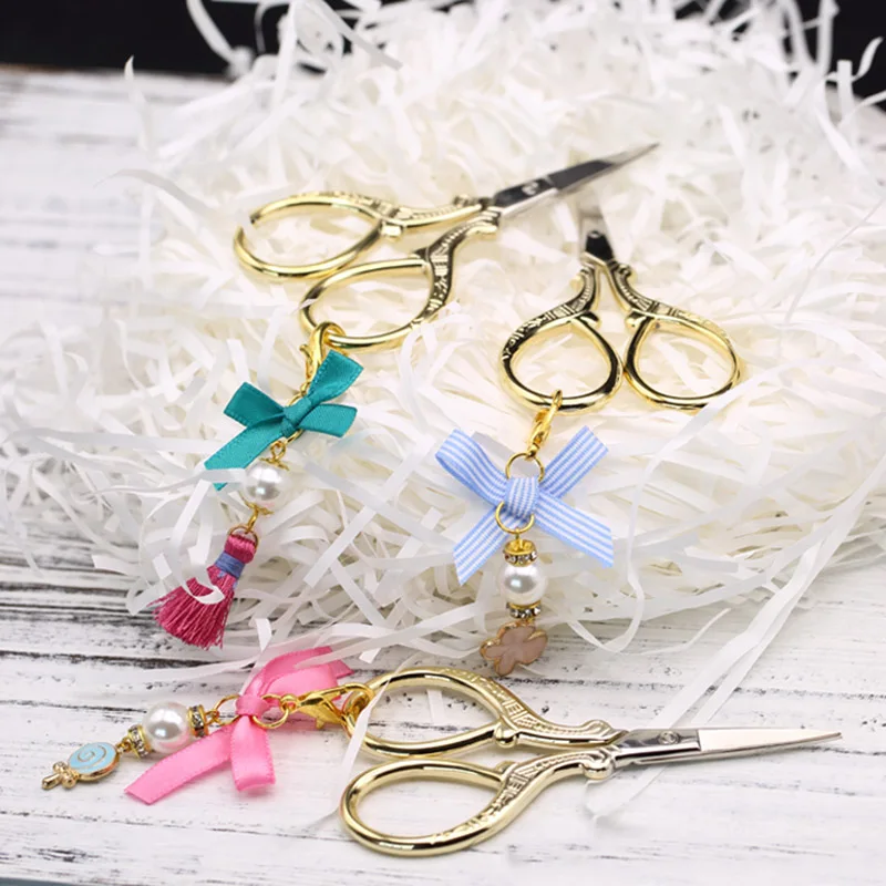 Dropshipping Small Scissors Carved Vintage Nail Art Cut Craft Manicure Tool Durable With Pendants SMJ
Dropshipping Small Scissors Carved Vintage Nail Art Cut Craft Manicure Tool Durable With Pendants SMJ