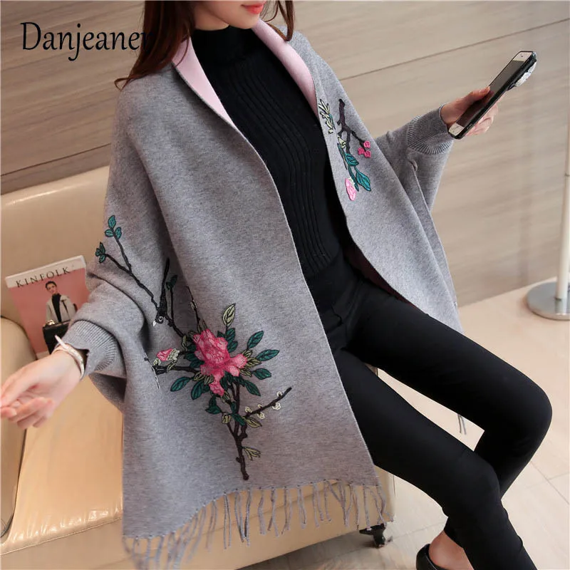 Danjeaner Autumn 2018 Women Cashmere Tassel Long Cardigan Embrodiery Peony Long Poncho Batwing Sleeve Capes Elegant Sweaters
Danjeaner Autumn 2018 Women Cashmere Tassel Long Cardigan Embrodiery Peony Long Poncho Batwing Sleeve Capes Elegant Sweaters