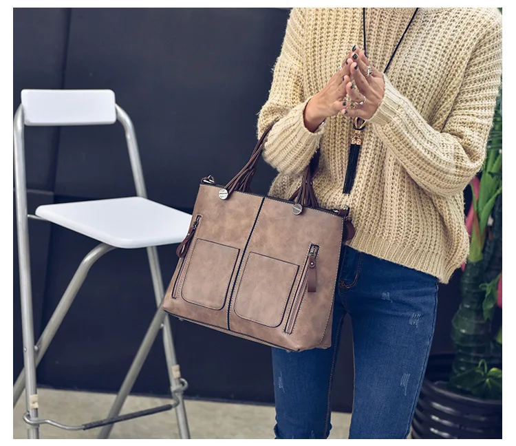 Drop shipping Vintage PU Shoulder Bag Female Causal Totes for Daily Shopping All-Purpose High Quality Dames Tassen
Drop shipping Vintage PU Shoulder Bag Female Causal Totes for Daily Shopping All-Purpose High Quality Dames Tassen