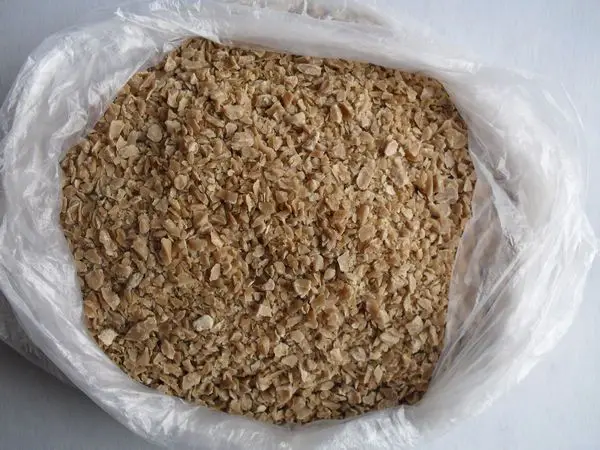 Violin making material: high purity pig skin swim bladder, pig glue 500 grams of bags, all kinds of musical instruments.
Violin making material: high purity pig skin swim bladder, pig glue 500 grams of bags, all kinds of musical instruments.