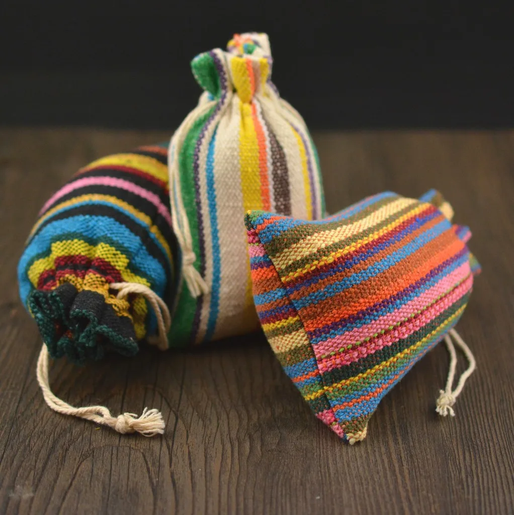 5 Pieces Random Color New Linen Bundle Pocket 10 * 14CM Gift Sack Pull Rope Bag National Jewelry Bag
5 Pieces Random Color New Linen Bundle Pocket 10 * 14CM Gift Sack Pull Rope Bag National Jewelry Bag