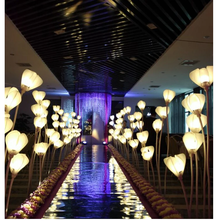 The new S - type flower buds Long Zhu Road lead petals wedding wedding light Yingbin District Decoration wedding props
The new S - type flower buds Long Zhu Road lead petals wedding wedding light Yingbin District Decoration wedding props