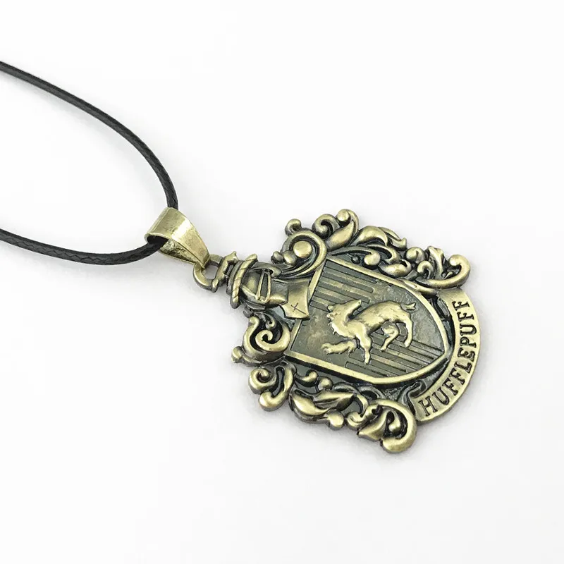 FANTASY UNIVERSE Movie HP Charm Necklace Mouse Pattern Antique Brass Metal Jewelry Women/Boy Gift
FANTASY UNIVERSE Movie HP Charm Necklace Mouse Pattern Antique Brass Metal Jewelry Women/Boy Gift