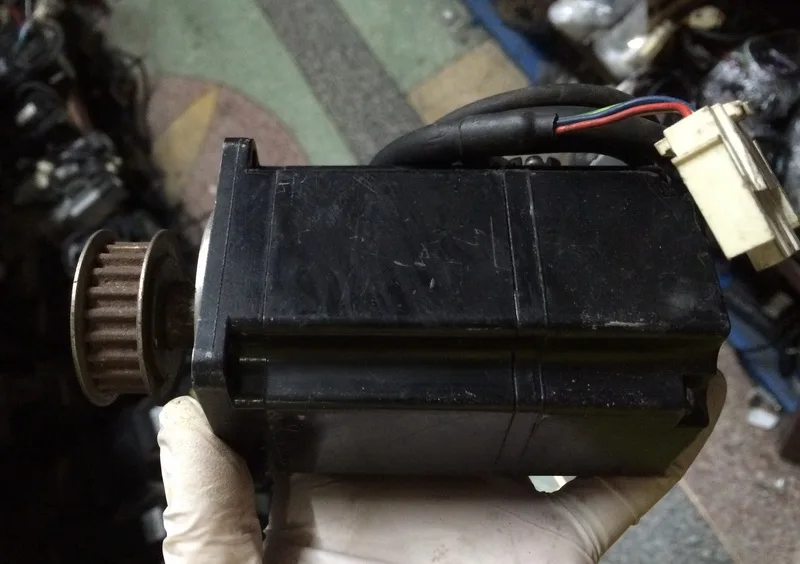Шаговый двигатель SGMAH-02B1A41, используется один, 90% ВНЕШНИЙ ВИД НОВЫЙ, 3 месяца гарантии, быстрая доставка, добро пожаловать на запрос
Шаговый двигатель SGMAH-02B1A41, используется один, 90% ВНЕШНИЙ ВИД НОВЫЙ, 3 месяца гарантии, быстрая доставка, добро пожаловать на запрос