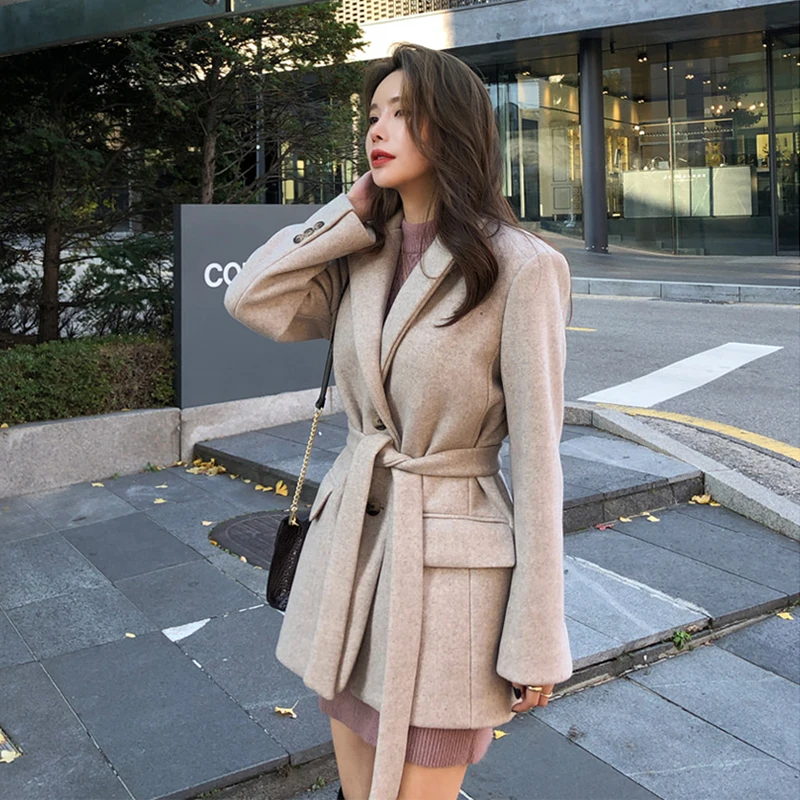 KMETRAM 2020 Woolen Coat Female Jacket Autumn Winter Jacket Women Korean Blazer Short Coats and Jackets chaqueta mujer MY2304
KMETRAM 2020 Woolen Coat Female Jacket Autumn Winter Jacket Women Korean Blazer Short Coats and Jackets chaqueta mujer MY2304