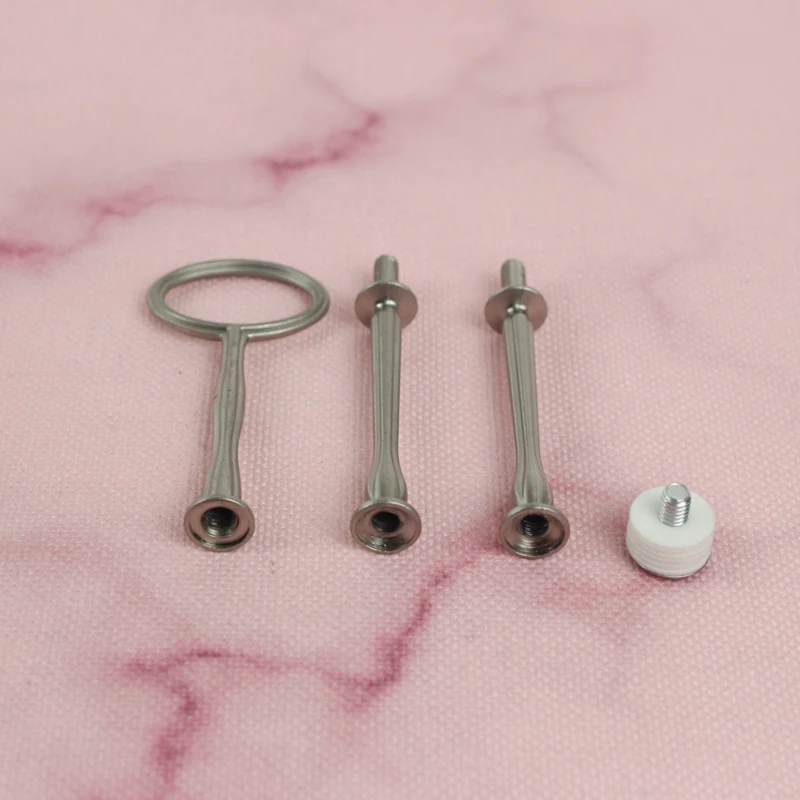 Hot Selling New Design Oval Shape Mini 3 Tier Fitting Wedding Cup Cupcake Metal Cake Stand Rods
Hot Selling New Design Oval Shape Mini 3 Tier Fitting Wedding Cup Cupcake Metal Cake Stand Rods
