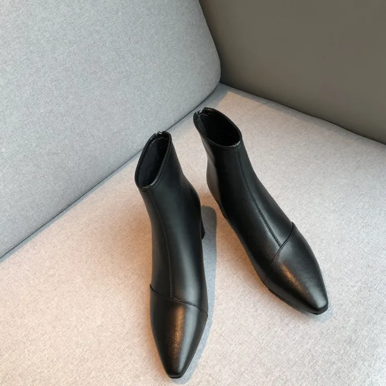 2019 New fashion Women's shoes pointed toe 5cm thick high heel ankle boots Genuine Leather autumn winter boots booties woman
2019 New fashion Women's shoes pointed toe 5cm thick high heel ankle boots Genuine Leather autumn winter boots booties woman