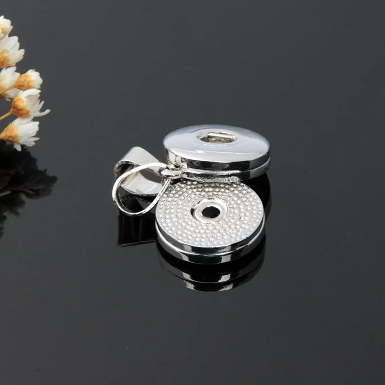 300pcs/lot free dhl 2016 Interchangeable DIY Jewelry fashion 18mm jiaodisi Snap Jewelry Metal Button Pendants Necklace
300pcs/lot free dhl 2016 Interchangeable DIY Jewelry fashion 18mm jiaodisi Snap Jewelry Metal Button Pendants Necklace