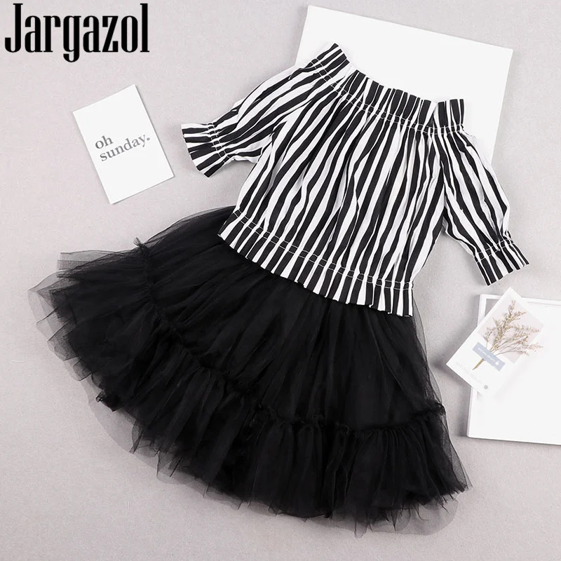 Kids Clothes Girls Ruffle Outfits Stripes Half Sleeve Top&lace Skirt Toddler Girl Clothing Set Off The Shoulder Children Clothes
Kids Clothes Girls Ruffle Outfits Stripes Half Sleeve Top&lace Skirt Toddler Girl Clothing Set Off The Shoulder Children Clothes