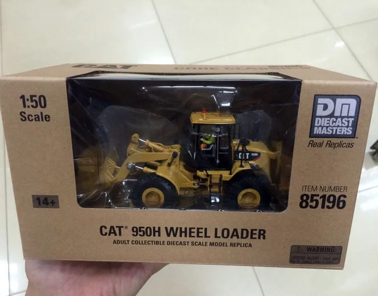 New Packing - 1/50 Cat 950H Wheel Loader Construction DieCast 85196 By DM Model Construction vehicles
New Packing - 1/50 Cat 950H Wheel Loader Construction DieCast 85196 By DM Model Construction vehicles
