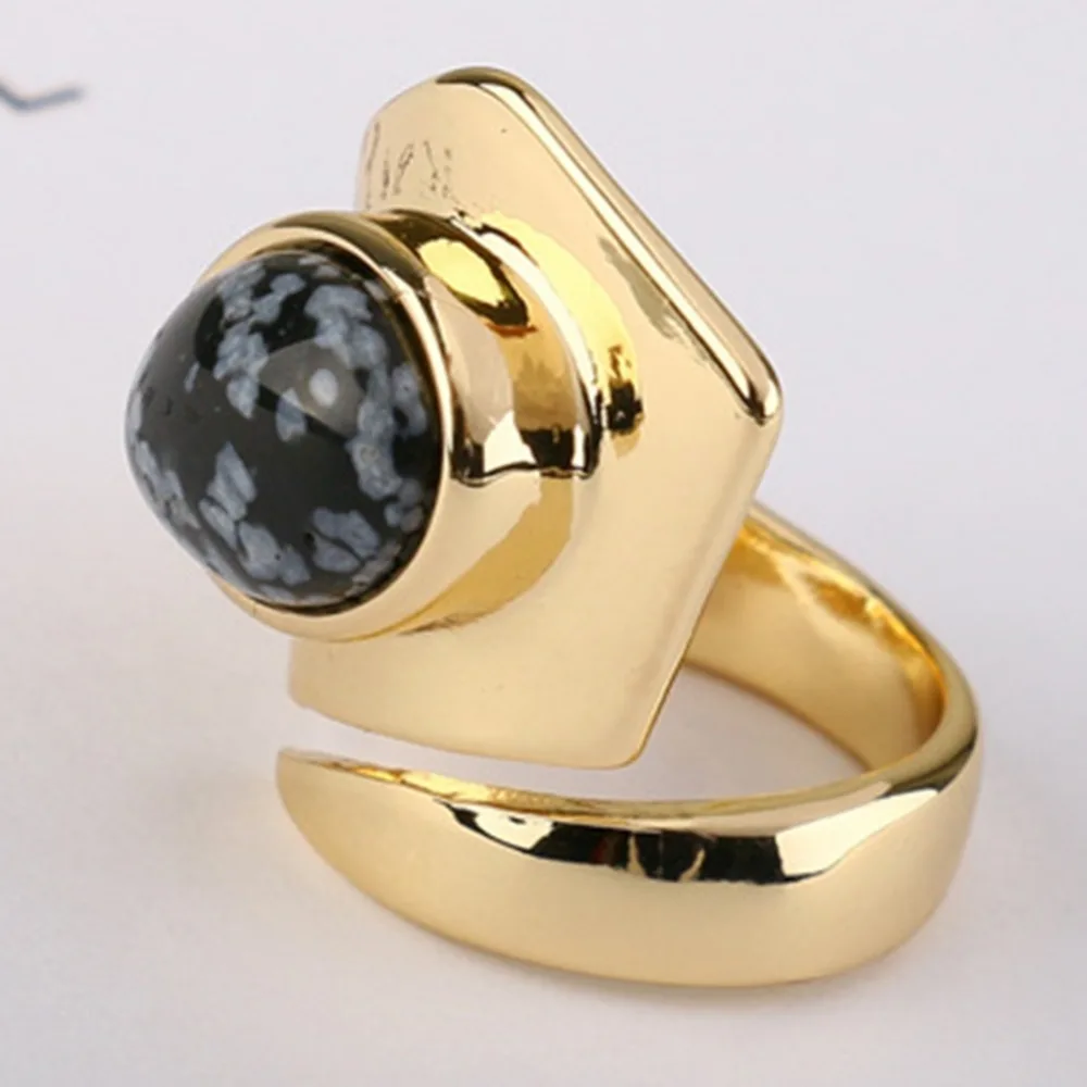 Vintage Golden Natural Stone 18mm Diameter Ring For Women Ladies Retro Finger Decorations Jewelry Accessories
Vintage Golden Natural Stone 18mm Diameter Ring For Women Ladies Retro Finger Decorations Jewelry Accessories