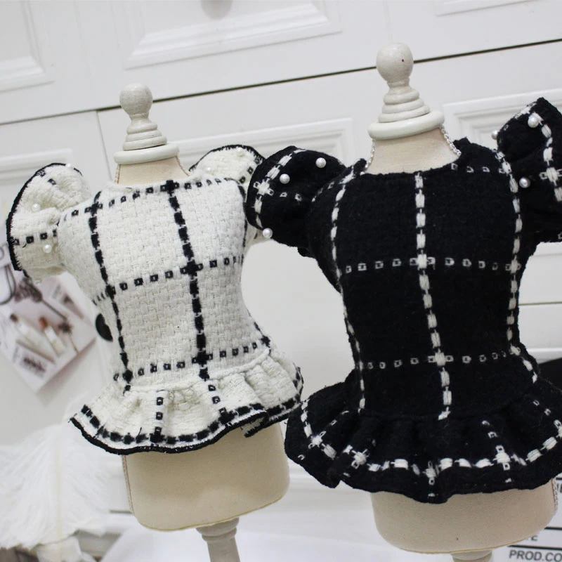 Pet Dog Dress Winter Handmade Puppy Thicken Woollen Fabric Outwear Inlay Pearl Bead Flare Sleeve Clothes For Small Dogs Poodle
Pet Dog Dress Winter Handmade Puppy Thicken Woollen Fabric Outwear Inlay Pearl Bead Flare Sleeve Clothes For Small Dogs Poodle