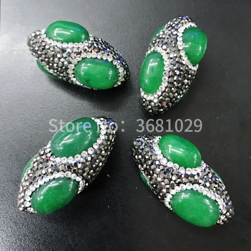 In the year 2018, we will have a hand-inlaid oval dyed beads in vintage fashion accessories
In the year 2018, we will have a hand-inlaid oval dyed beads in vintage fashion accessories