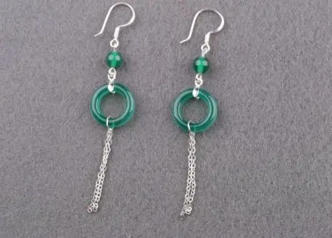 Natural JADEST Earrings Carved Green doughnut Earrings small and fresh S925 Tremella hook ear jewelry
Natural JADEST Earrings Carved Green doughnut Earrings small and fresh S925 Tremella hook ear jewelry