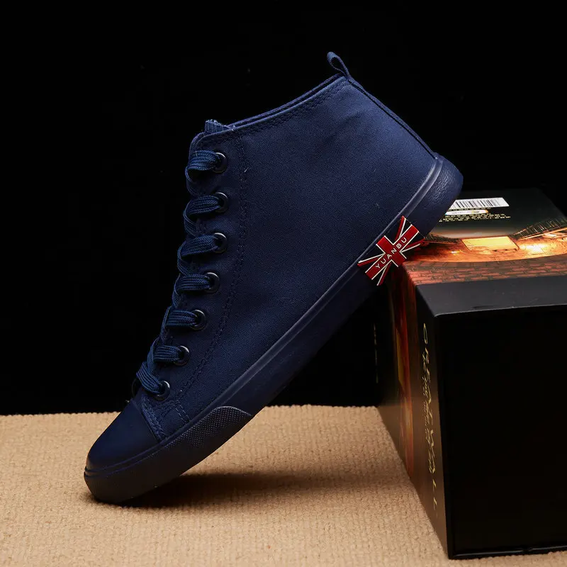 High Quality Sneakers All Black white Fashion High top Men's Casual Flats Shoes Breathable Male Lace up Canvas Shoes 988
High Quality Sneakers All Black white Fashion High top Men's Casual Flats Shoes Breathable Male Lace up Canvas Shoes 988