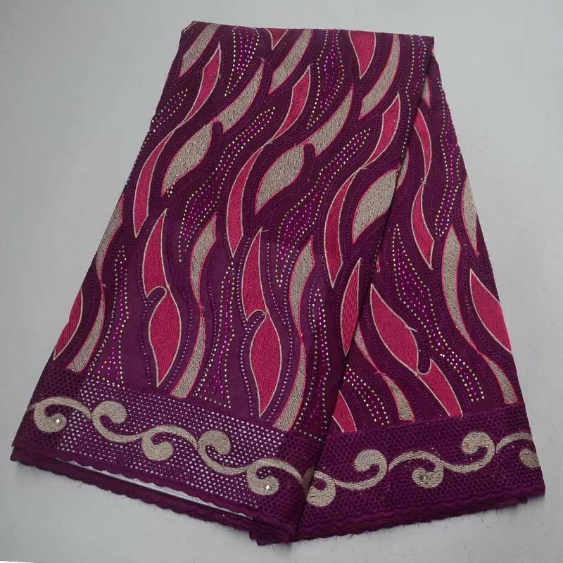 2019 Africa new lace fabric high quality dry cotton Swiss voile lace, Nigerian stone embroidery French Swiss voile
2019 Africa new lace fabric high quality dry cotton Swiss voile lace, Nigerian stone embroidery French Swiss voile