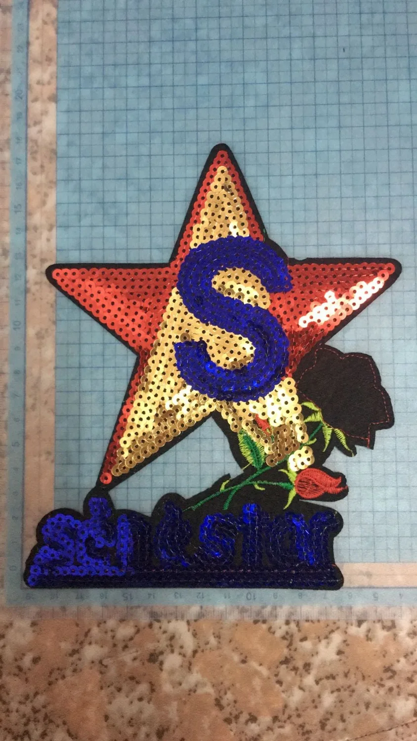 DD sequins with letters and flowers 13*16 cm cloth patches can be sewn by hand or ironed to clothes shoes bags and
DD sequins with letters and flowers 13*16 cm cloth patches can be sewn by hand or ironed to clothes shoes bags and