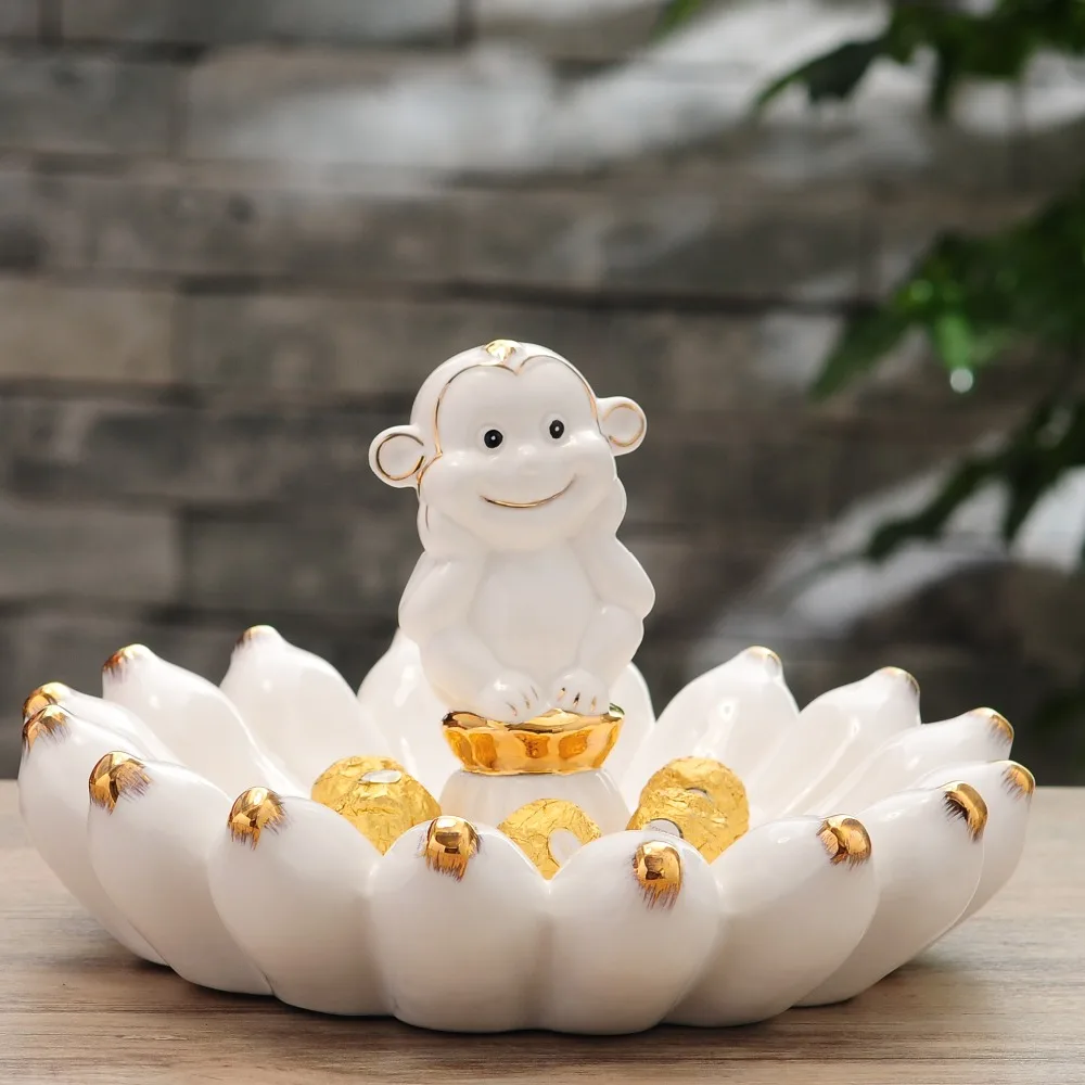 Porcelain Monkey Figurine Fruits Plate Decorative Ceramics Banana Candy Tray Novelty Birthday Tableware Ornament Gift and Craft
Porcelain Monkey Figurine Fruits Plate Decorative Ceramics Banana Candy Tray Novelty Birthday Tableware Ornament Gift and Craft