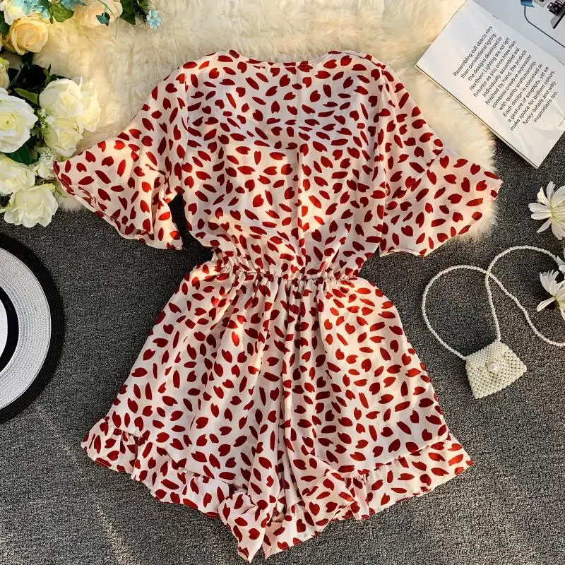 Women's V neck flare sleeve flower print Playsuits Lady's Vintage Summer Wide leg shorts beach vacation Jumpsuits TB1036
Women's V neck flare sleeve flower print Playsuits Lady's Vintage Summer Wide leg shorts beach vacation Jumpsuits TB1036