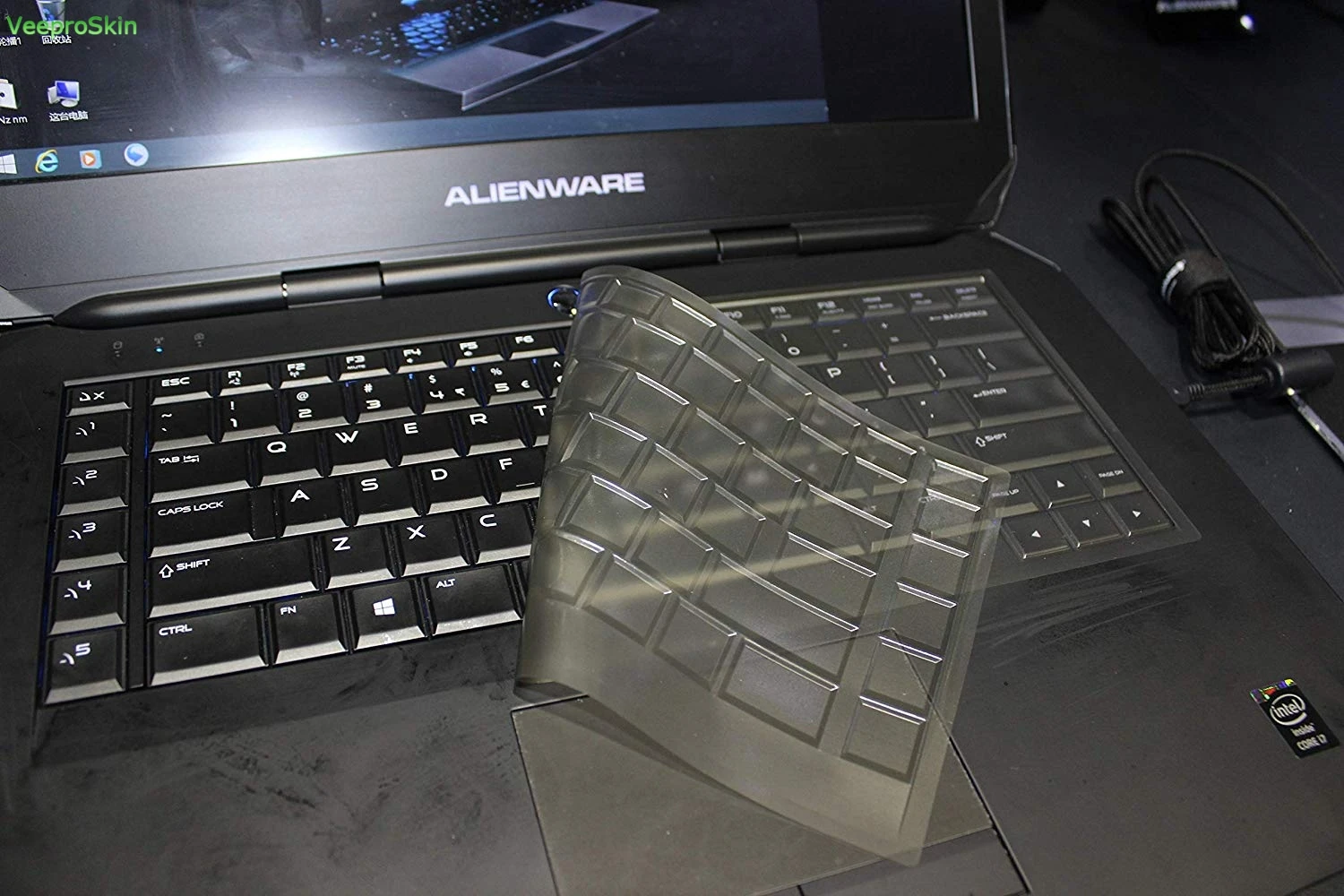 Чехол для клавиатуры защитный чехол для 15,6 "Dell Alienware 15 R2 R3 Alienware AW15R3 2015 2016 2017 2018 версия Alienware AW15R4
Чехол для клавиатуры защитный чехол для 15,6 "Dell Alienware 15 R2 R3 Alienware AW15R3 2015 2016 2017 2018 версия Alienware AW15R4
