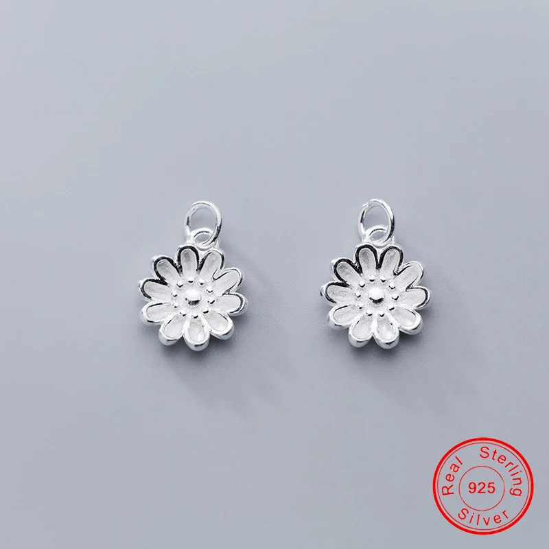 UQBing Fashion Women 925 Sterling Silver Delicate Small Daisy DIY Charms Bracelet Jewelry Accessories Fit Necklace Bracelet
UQBing Fashion Women 925 Sterling Silver Delicate Small Daisy DIY Charms Bracelet Jewelry Accessories Fit Necklace Bracelet