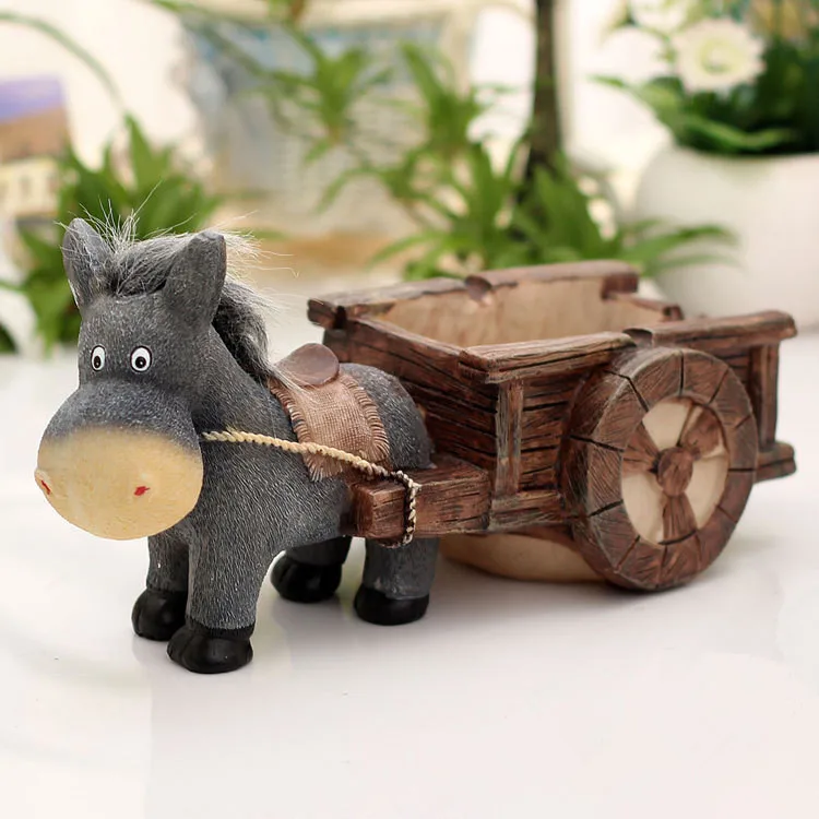 Resin Donkey Carts Grinding Ashtray Personality Home Doll Creative Gifts Decorations Portable Ash Tray Cigarette Cigar Holder
Resin Donkey Carts Grinding Ashtray Personality Home Doll Creative Gifts Decorations Portable Ash Tray Cigarette Cigar Holder