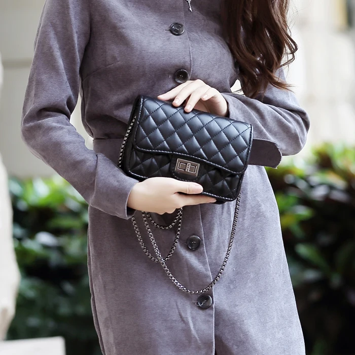 Yuhua, 2020 new handbags, fashion trend messenger bag, single shoulder retro flap, diamond lattice chain women bag.
Yuhua, 2020 new handbags, fashion trend messenger bag, single shoulder retro flap, diamond lattice chain women bag.