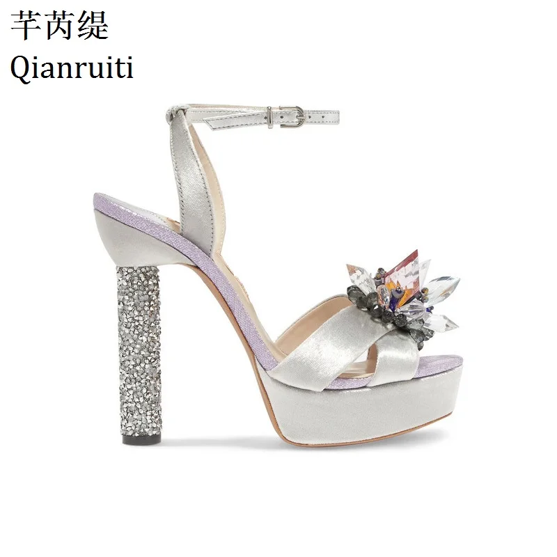 Qianruiti/Серебристые шелковые босоножки на высоком каблуке с открытым носком