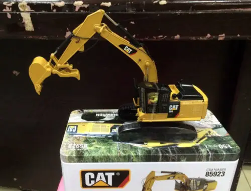 Новая упаковка Cat 568, конфигурация дорожного строительства 1/50, литье под давлением 85923, модель DM
Новая упаковка Cat 568, конфигурация дорожного строительства 1/50, литье под давлением 85923, модель DM