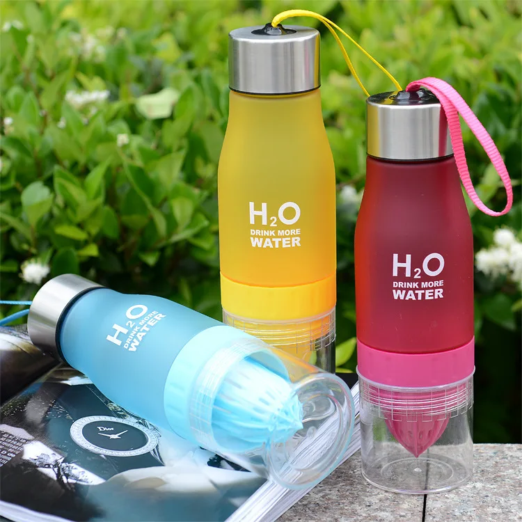 Gift 650ml Infuser Water Bottle plastic Fruit infusion Kids Drink Outdoor Sports bottle Juice lemon Portable Kettle
Gift 650ml Infuser Water Bottle plastic Fruit infusion Kids Drink Outdoor Sports bottle Juice lemon Portable Kettle