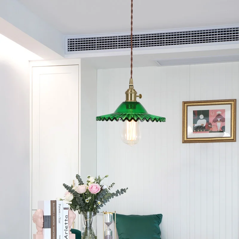 Nordic style chandelier old Shanghai dining hanging Nordic bedside porch vintage single head chandelier brass bar table lamp
Nordic style chandelier old Shanghai dining hanging Nordic bedside porch vintage single head chandelier brass bar table lamp