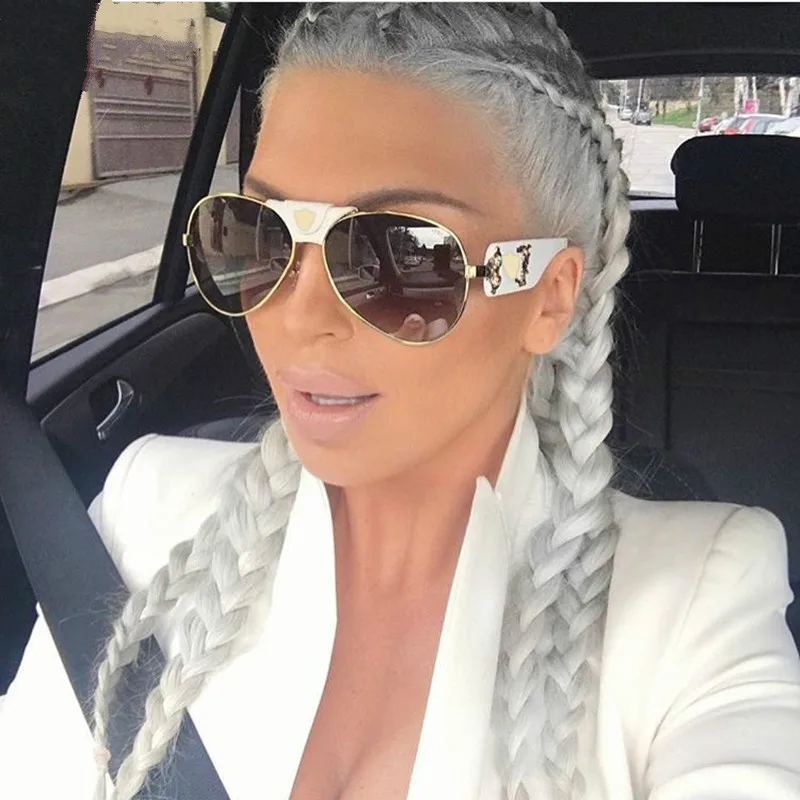 2019 New Fashion Sunglasses Metal Leather Decoration Frame Luxury Brand Designer Women Mirror Sun glasses Men UV400 Shades
2019 New Fashion Sunglasses Metal Leather Decoration Frame Luxury Brand Designer Women Mirror Sun glasses Men UV400 Shades