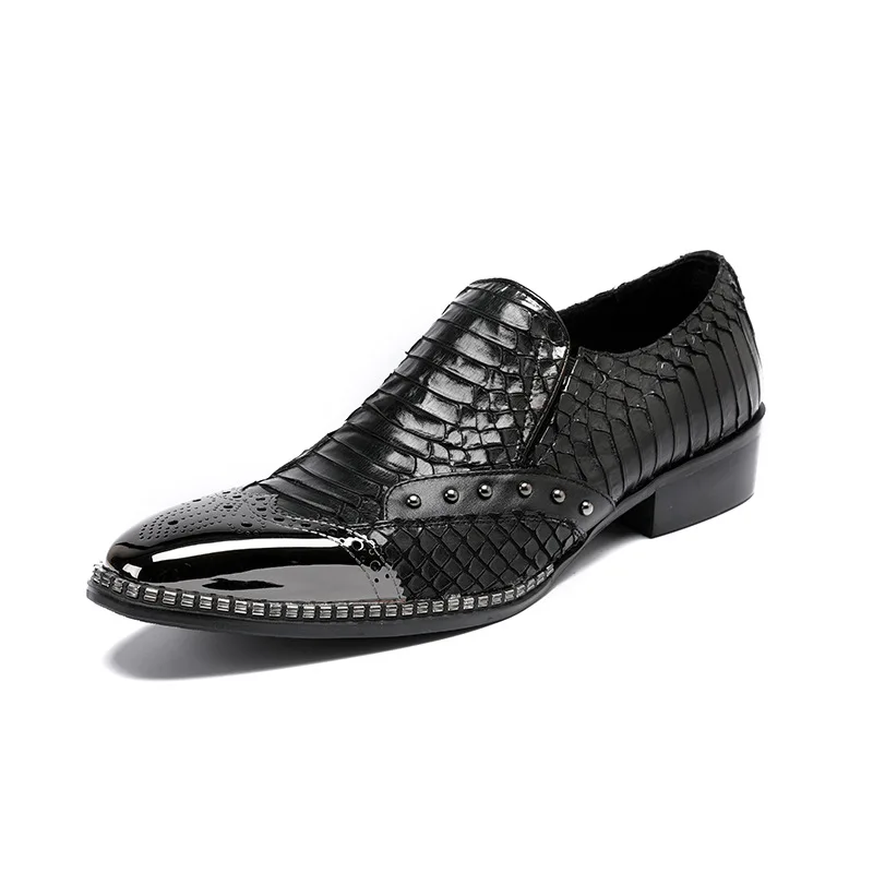 Fashion Embossed Leather Men Dress Shoes Rivet Slip On Slippers Luxury Elegant Round Toe Black Causal Loafers
Fashion Embossed Leather Men Dress Shoes Rivet Slip On Slippers Luxury Elegant Round Toe Black Causal Loafers