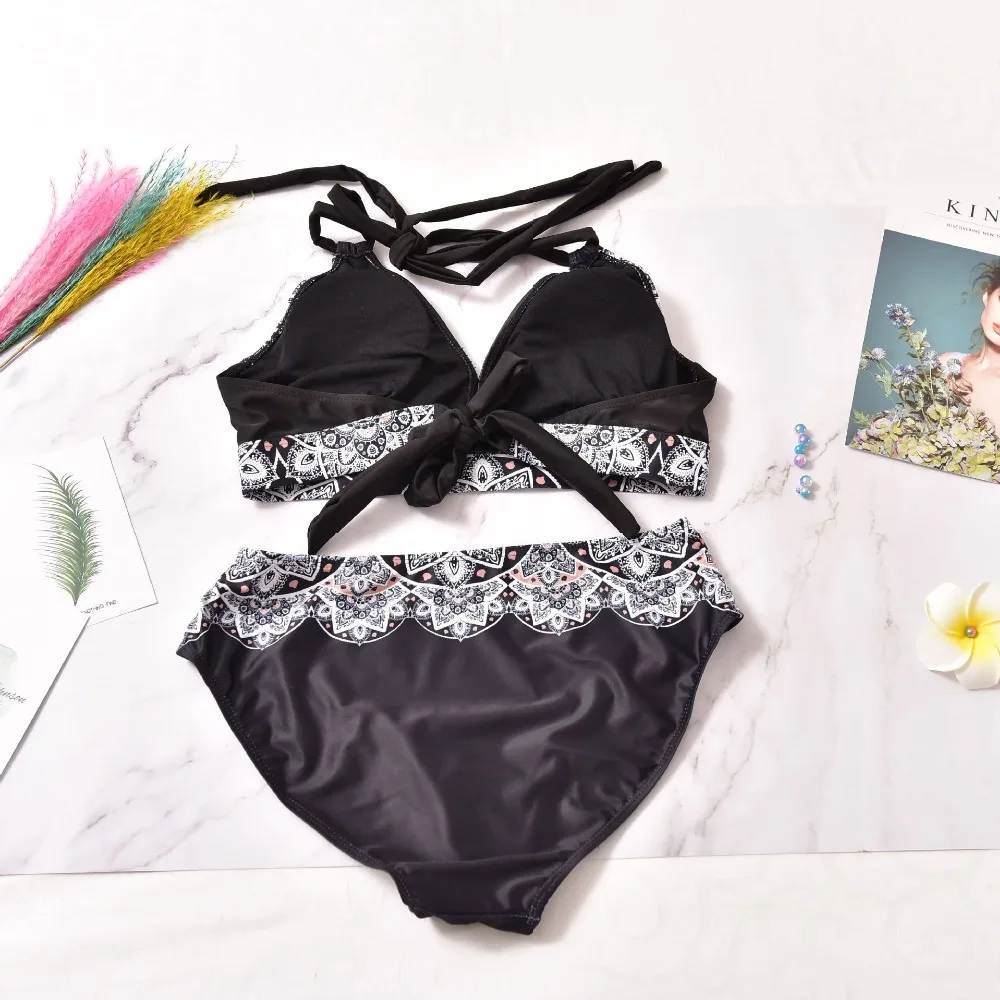 Female Plus size Two Piece Tankini Set Swimwear Swimming Pool 2019 Summer Sexy Larger Size Push Up Bandage Halter Swimsuit
Female Plus size Two Piece Tankini Set Swimwear Swimming Pool 2019 Summer Sexy Larger Size Push Up Bandage Halter Swimsuit
