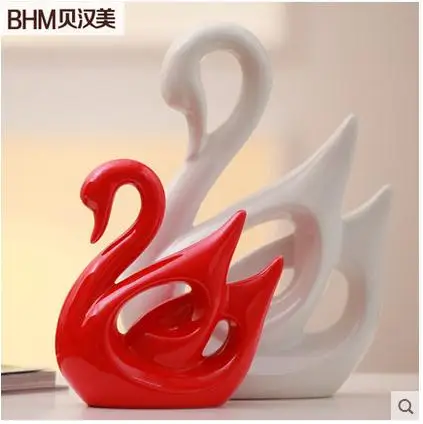Red ceramic Swan lovers home decor crafts room decoration handicraft ornament porcelain animal figurines wedding decorations
Red ceramic Swan lovers home decor crafts room decoration handicraft ornament porcelain animal figurines wedding decorations