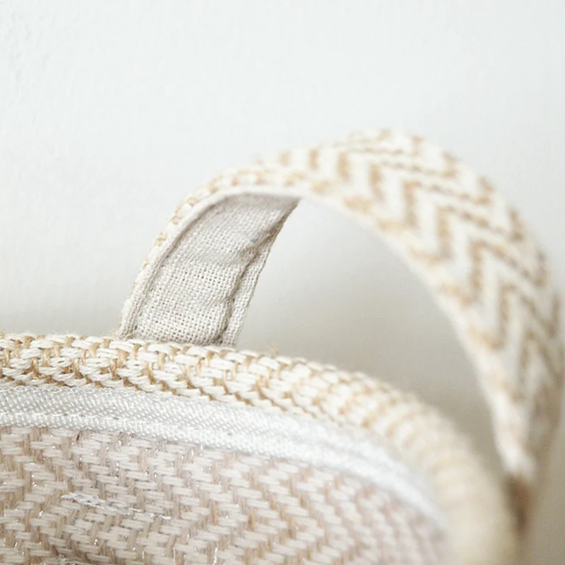 Household DIY Handmade Woven Flower Pot Jute Cloth Simple Portable Desktop Storage Baskets
Household DIY Handmade Woven Flower Pot Jute Cloth Simple Portable Desktop Storage Baskets