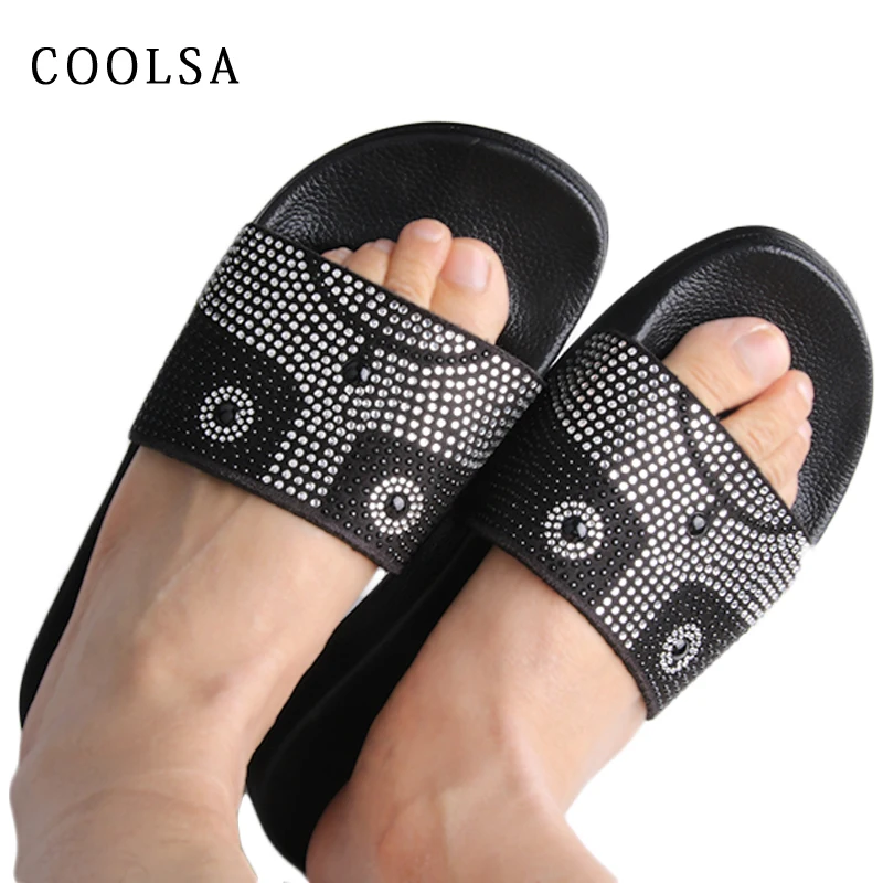 Coolsa New Women Indoor Slippers Crystal Designer Slides Rhinestone Sandals Animal Cat Slipper Flat Casual Woman beach Hot Shoes
Coolsa New Women Indoor Slippers Crystal Designer Slides Rhinestone Sandals Animal Cat Slipper Flat Casual Woman beach Hot Shoes