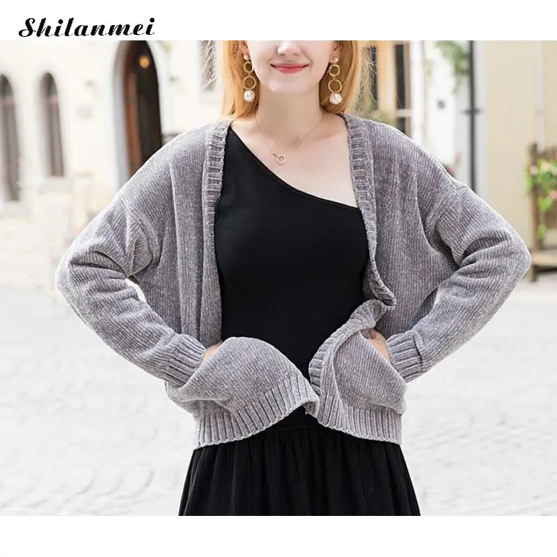 2019 Autumn Short Cardigan Female Winter Women Cardigan Sweater Knitted Fashion Long Sleeve Solid Casual Loose Jacket Coat
2019 Autumn Short Cardigan Female Winter Women Cardigan Sweater Knitted Fashion Long Sleeve Solid Casual Loose Jacket Coat